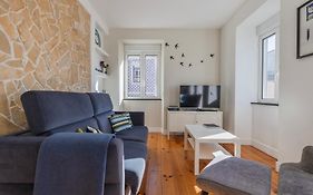 Comfort & Bright Apartment By Lovelystay